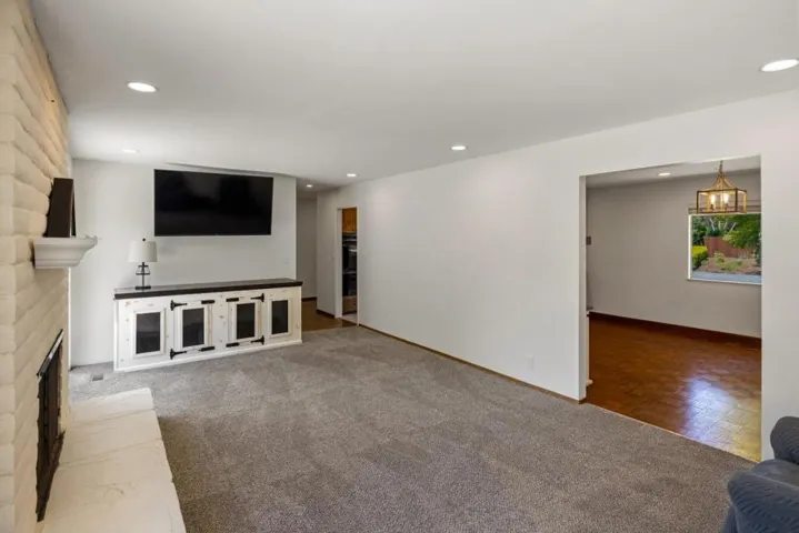 20091 Portola Drive, Salinas, California 93908