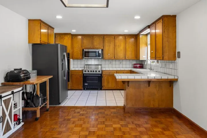 20091 Portola Drive, Salinas, California 93908
