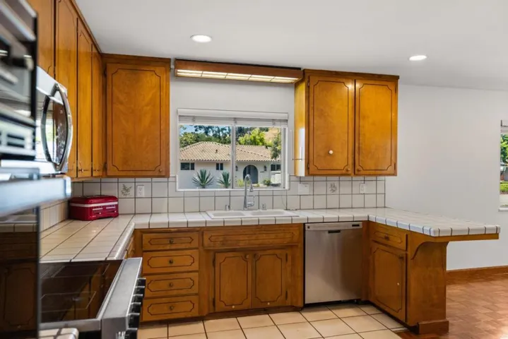 20091 Portola Drive, Salinas, California 93908
