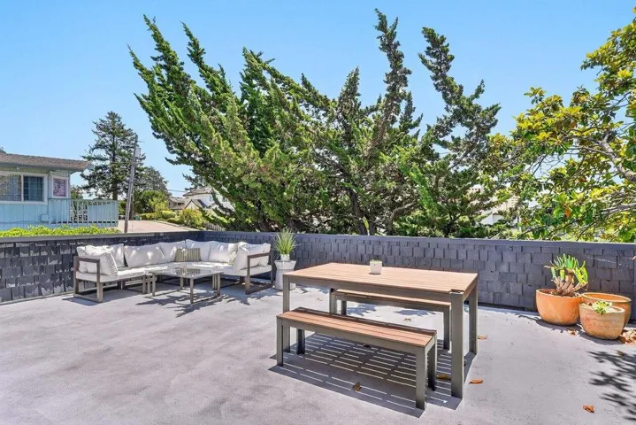 530 Cathedral Drive, Aptos, California 95003