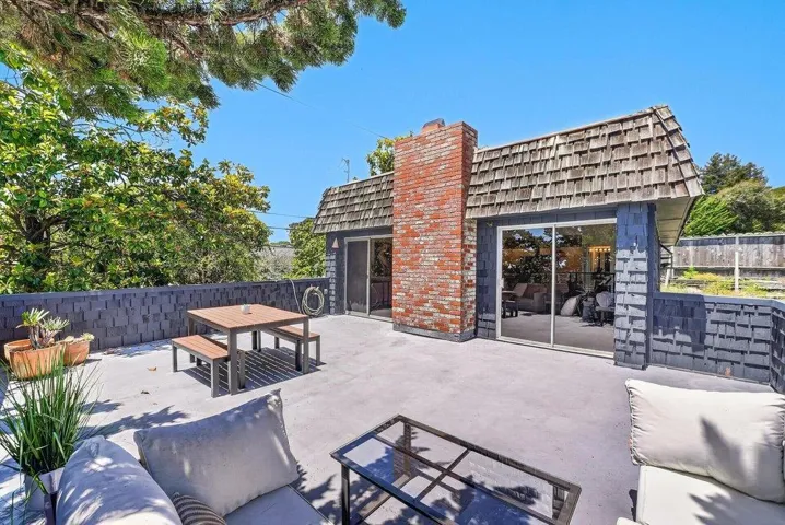 530 Cathedral Drive, Aptos, California 95003