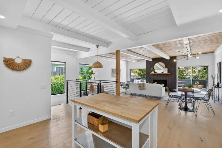 530 Cathedral Drive, Aptos, California 95003