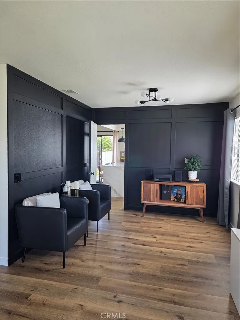 Dining room/Entertainment room