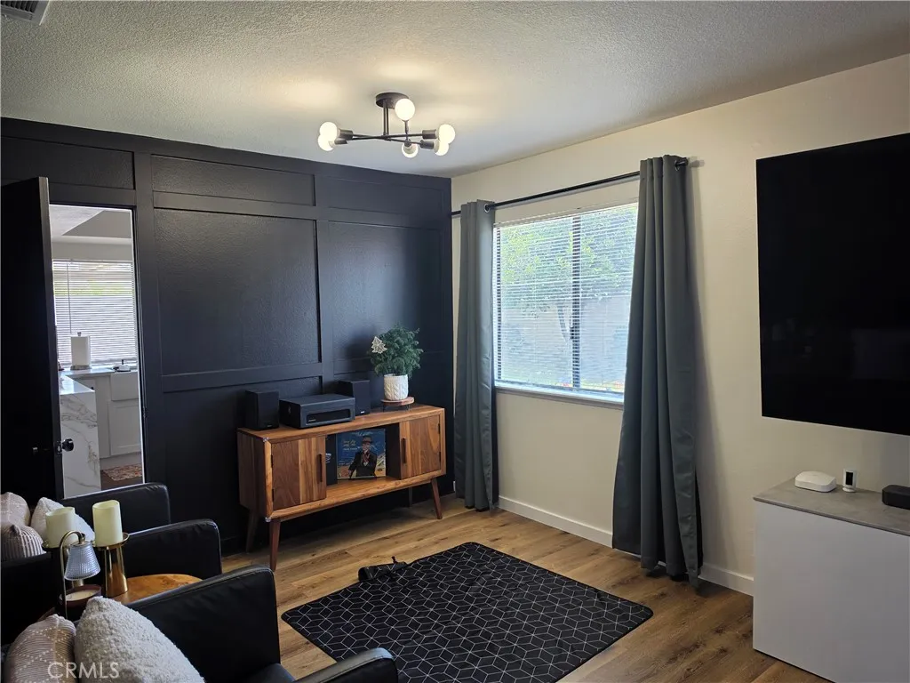 Dining room/Entertainment