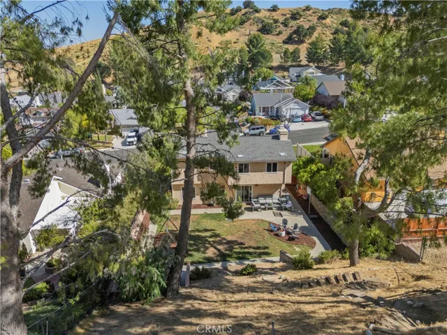 28235 Royal Road, Castaic, California 91384