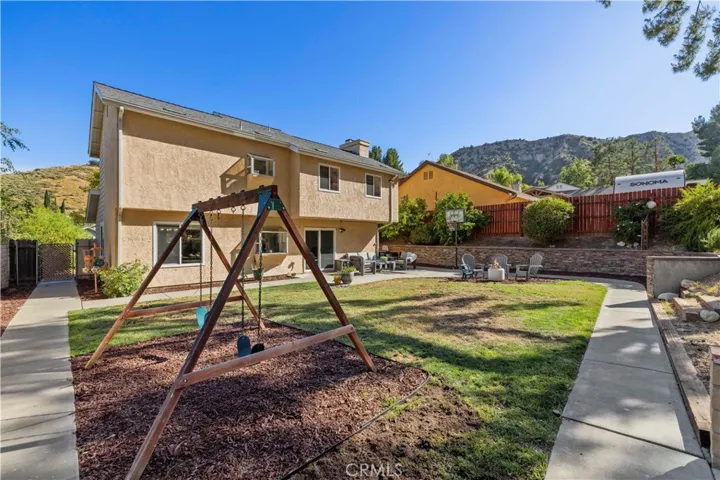 28235 Royal Road, Castaic, California 91384