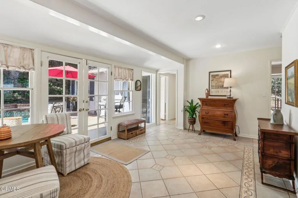 1-web-or-mls-Linda Vista Ave-S0509-022
