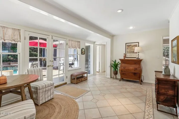 1-web-or-mls-Linda Vista Ave-S0509-022
