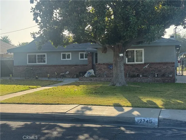 12745 Oaks, Chino, California 91710