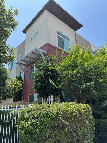 Corner unit