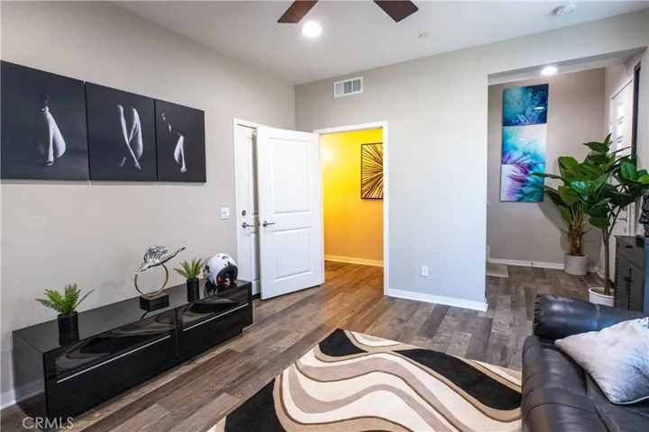 1st floor flex space