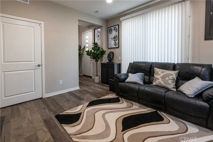 5786 Acacia Lane, Lakewood, California 90712