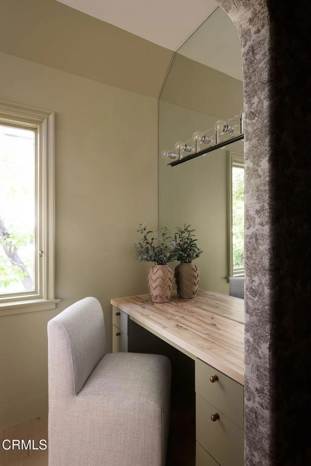 27-web-or-mls-1535 Ontario Ave by Pierre