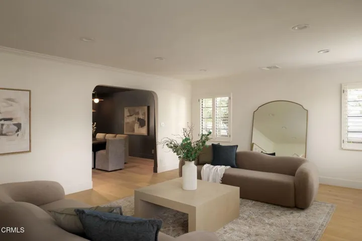 15-web-or-mls-1535 Ontario Ave by Pierre