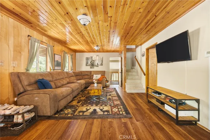 1429 Zermatt, Pine Mountain Club, California 93222