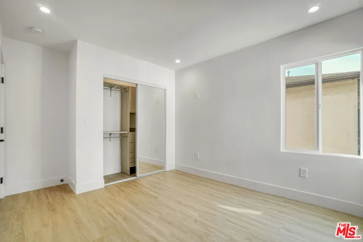 4017 Grand View Boulevard, Culver City, California 90066