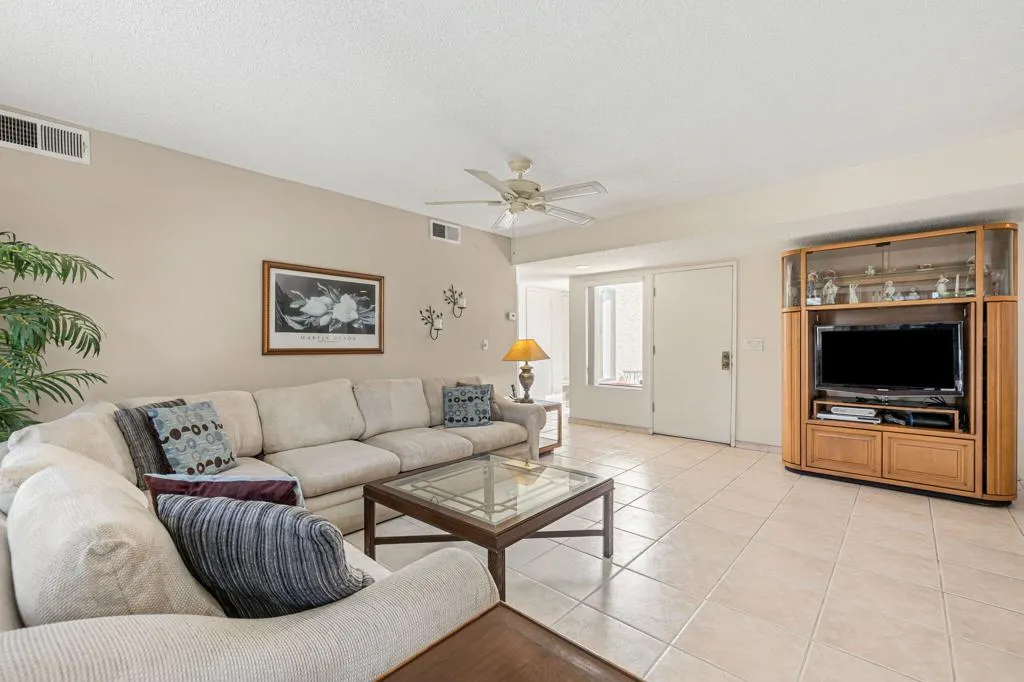43-web-or-mls-8M4A8381