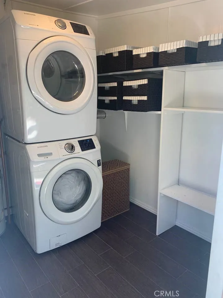 Cottage has separate laundry room attached