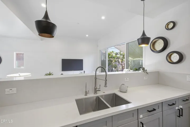 Open Kitchen