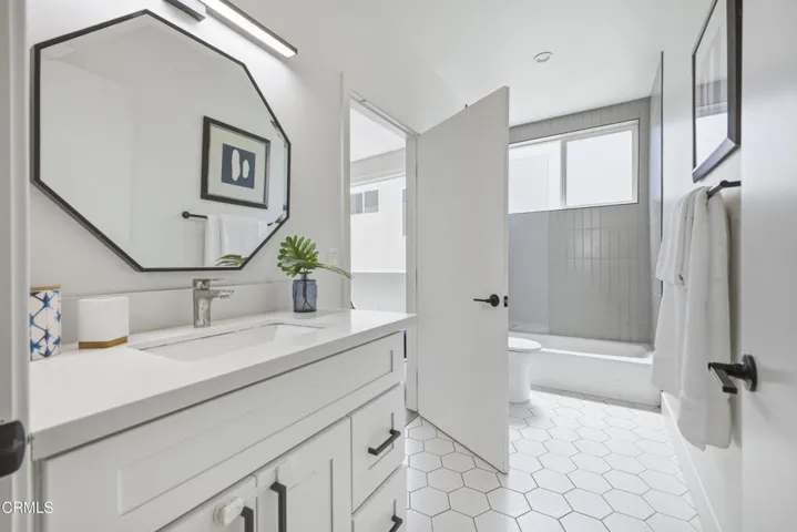 Jack and Jill Bath