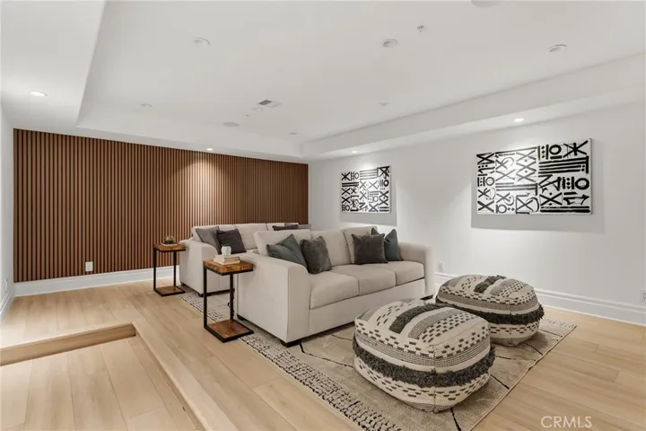 6029 Fairview, Agoura Hills, California 91301