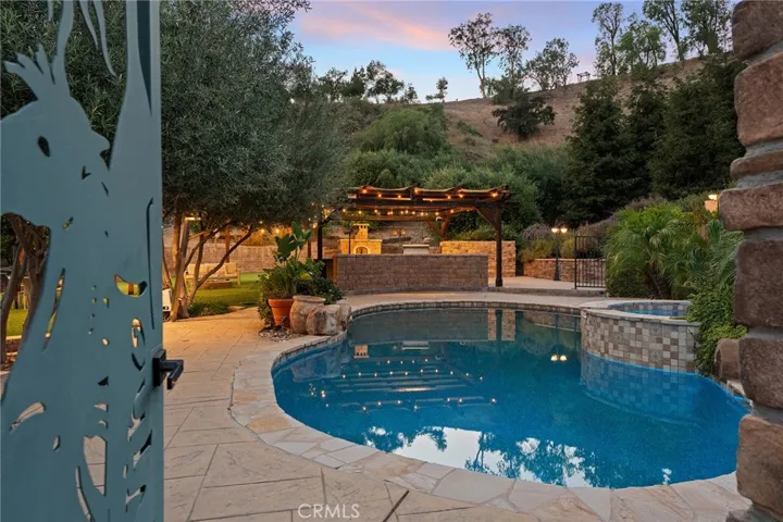 6029 Fairview, Agoura Hills, California 91301