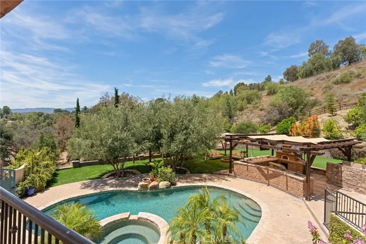 6029 Fairview, Agoura Hills, California 91301