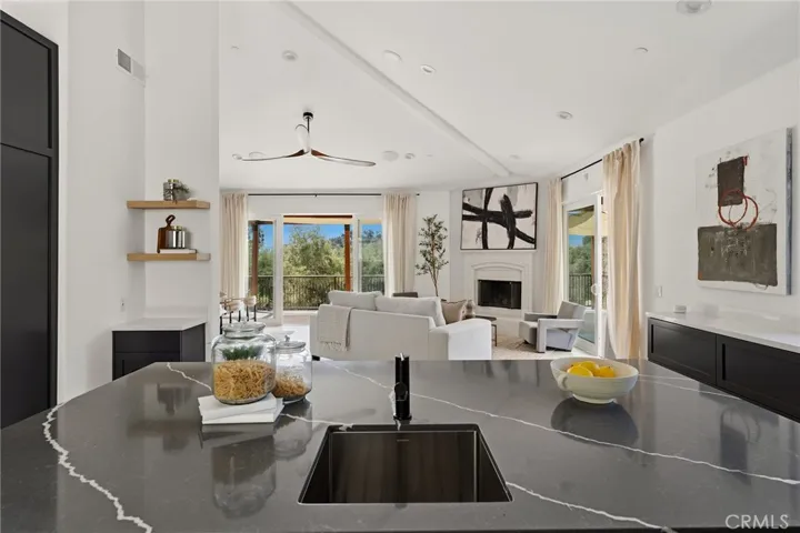 6029 Fairview, Agoura Hills, California 91301