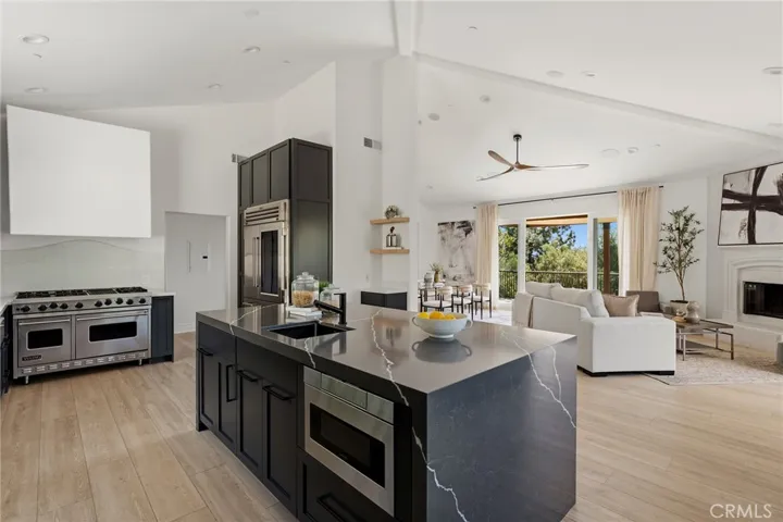 6029 Fairview, Agoura Hills, California 91301