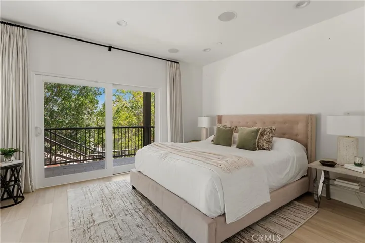 6029 Fairview, Agoura Hills, California 91301