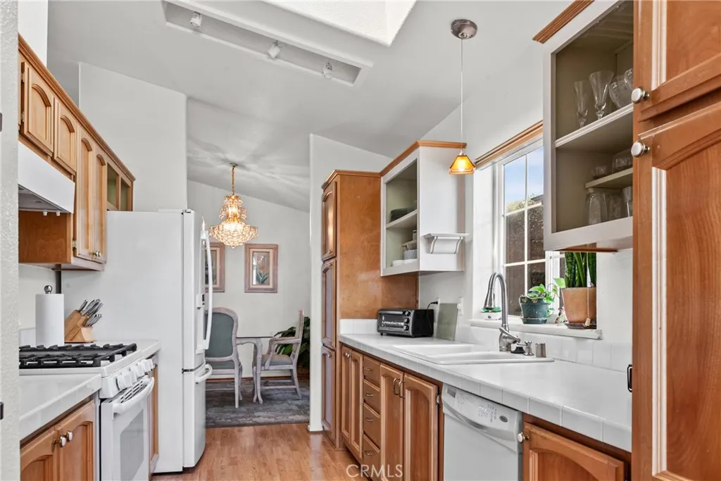 Large Kitchen