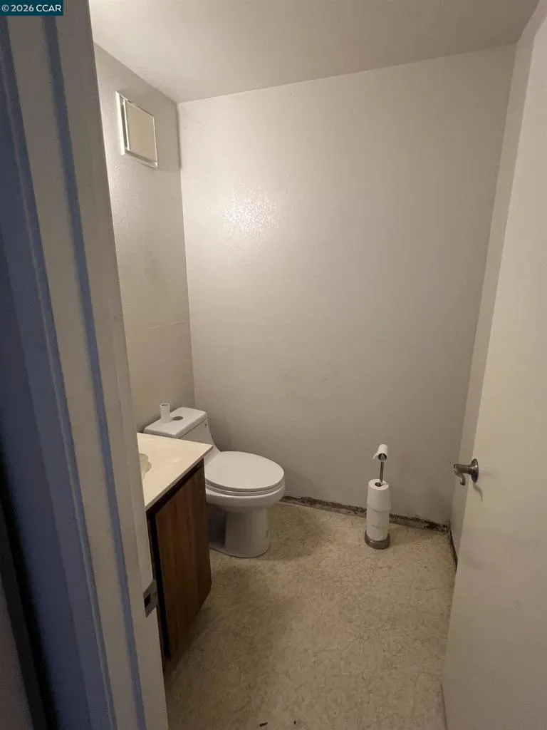 downstairs Bath room