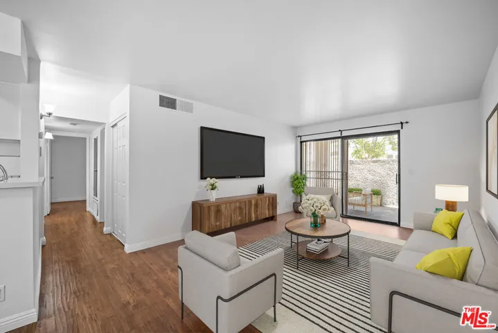 VIRTUAL STAGING