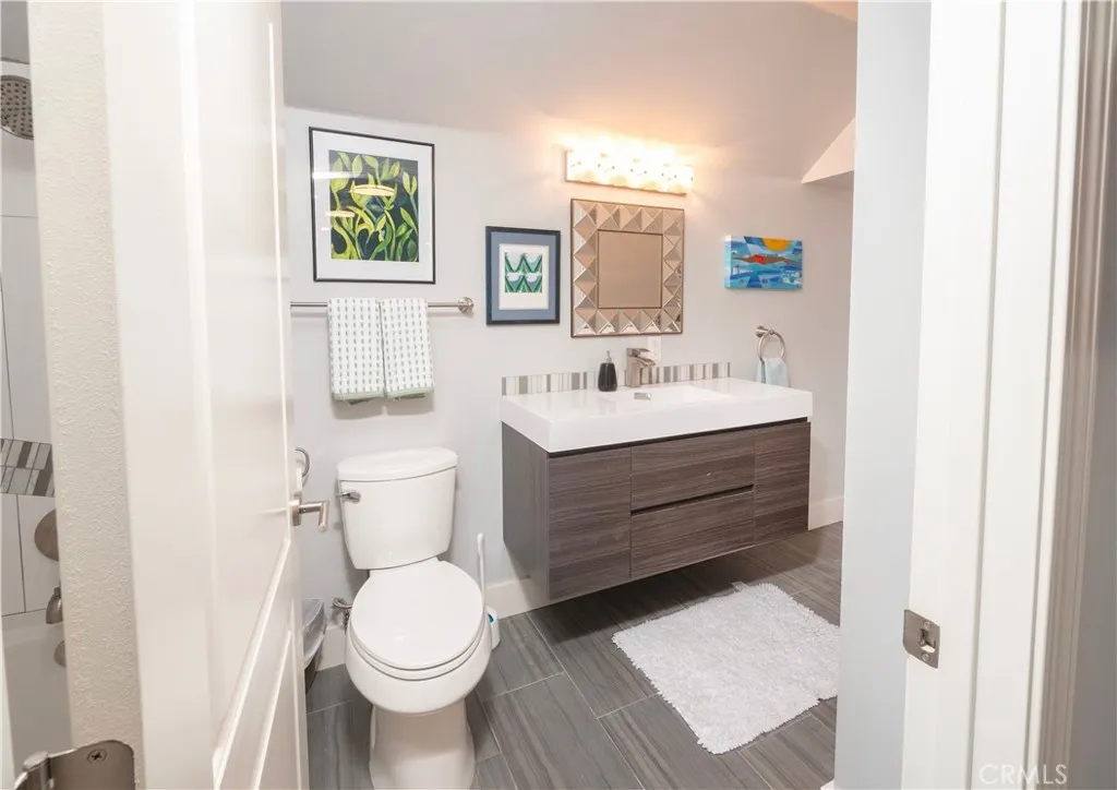 Top floor bath