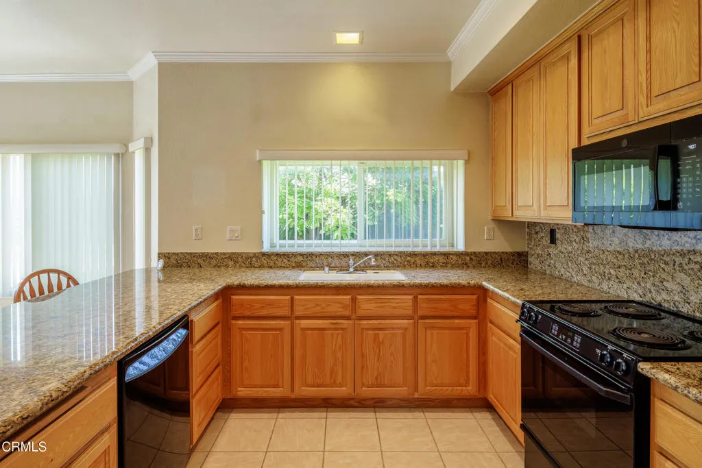 2011 Lennox Ct-3201-2-HDR