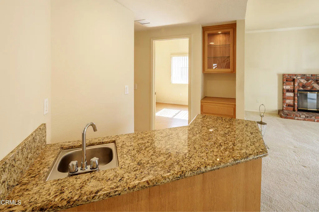 2011 Lennox Ct-3219-2-HDR