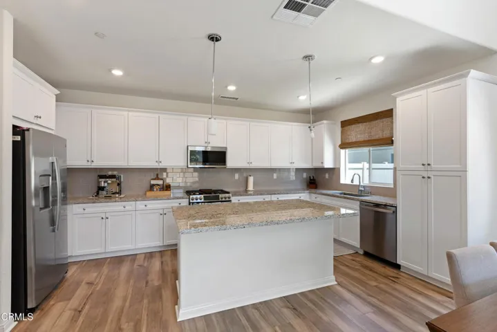 2169 Pomegranate St MLS-16