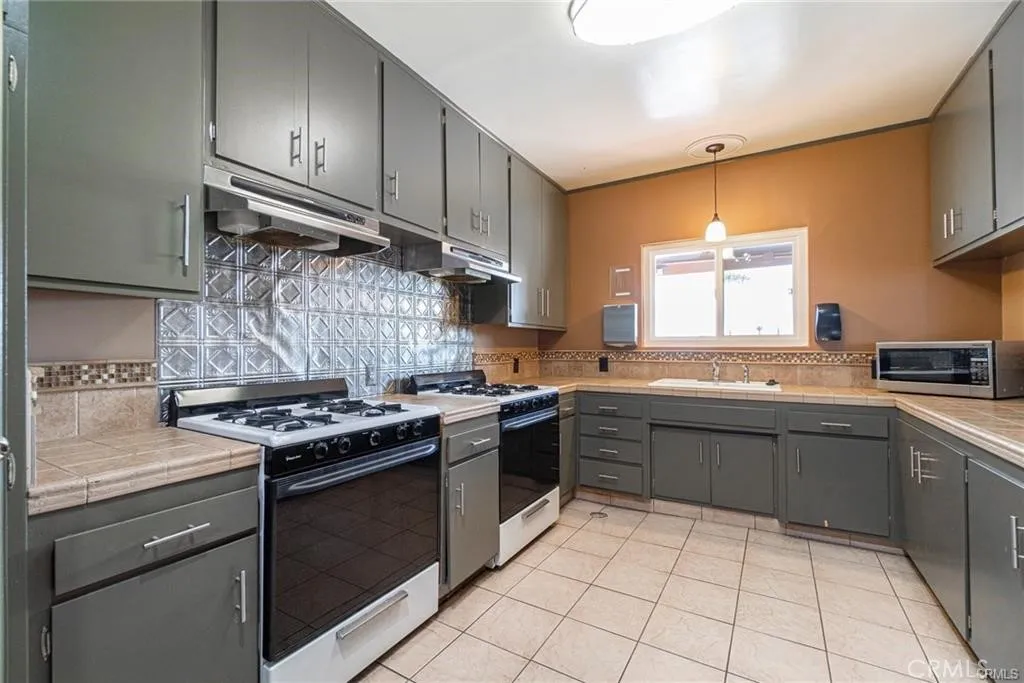Clubhouse Kitchen