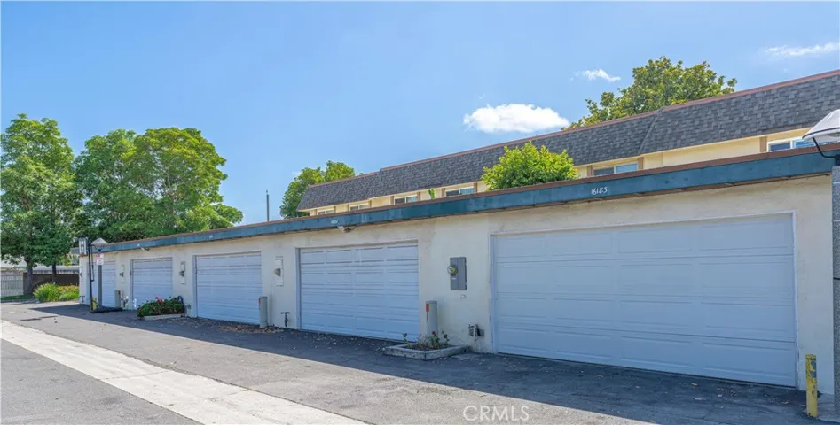 16183 Mount Erebus Court, Fountain Valley, California 92708
