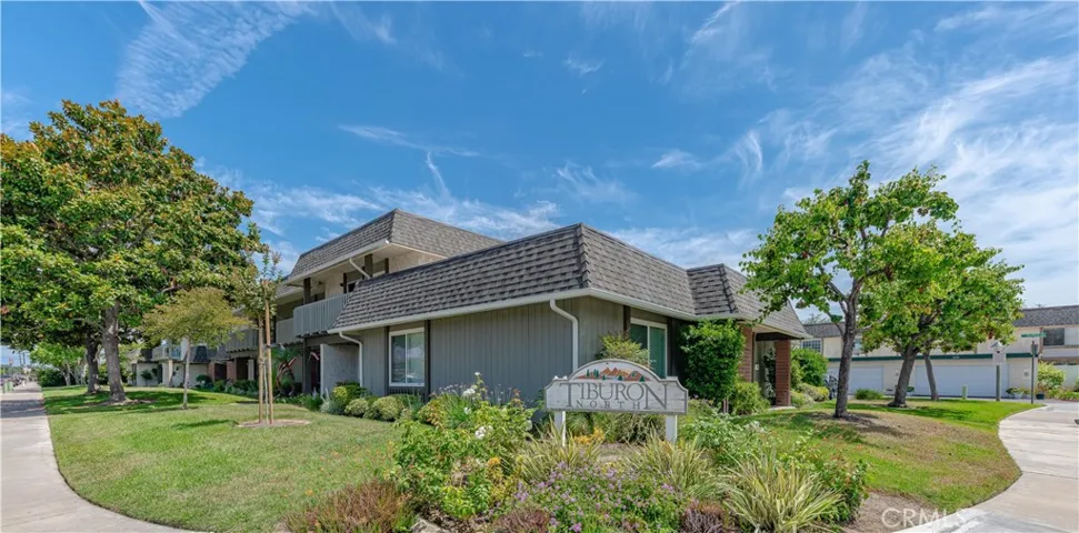 16183 Mount Erebus Court, Fountain Valley, California 92708