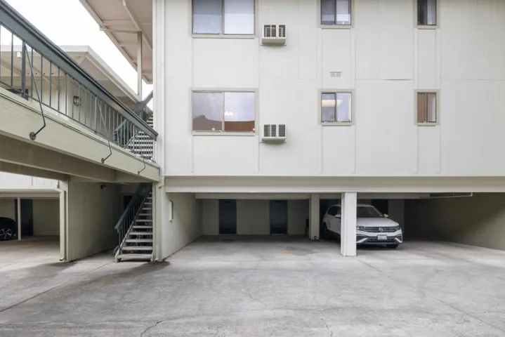 1070 Mercedes Avenue 12, Los Altos, California 94022