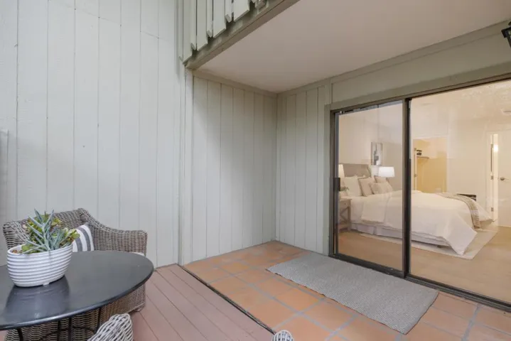1070 Mercedes Avenue 12, Los Altos, California 94022