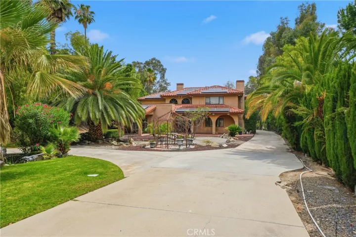 1609 Cherokee, Corona, California 92881