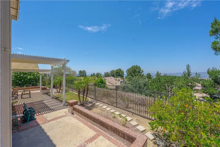 1011 S Mountcrest Court, Anaheim, California 92808