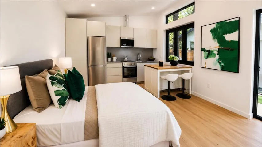 1211 Fulton Street, Palo Alto, California 94301