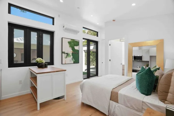 1211 Fulton Street, Palo Alto, California 94301