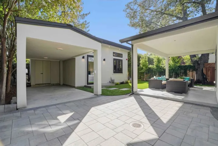 1211 Fulton Street, Palo Alto, California 94301