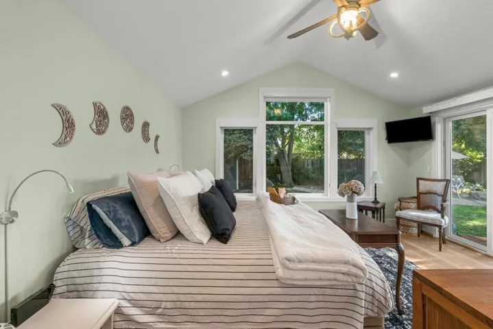 1180 Fewtrell Drive, Campbell, California 95008