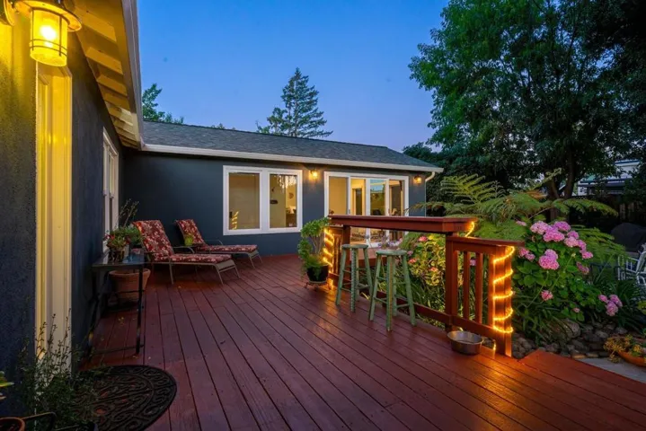 1180 Fewtrell Drive, Campbell, California 95008