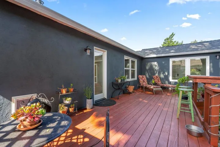 1180 Fewtrell Drive, Campbell, California 95008